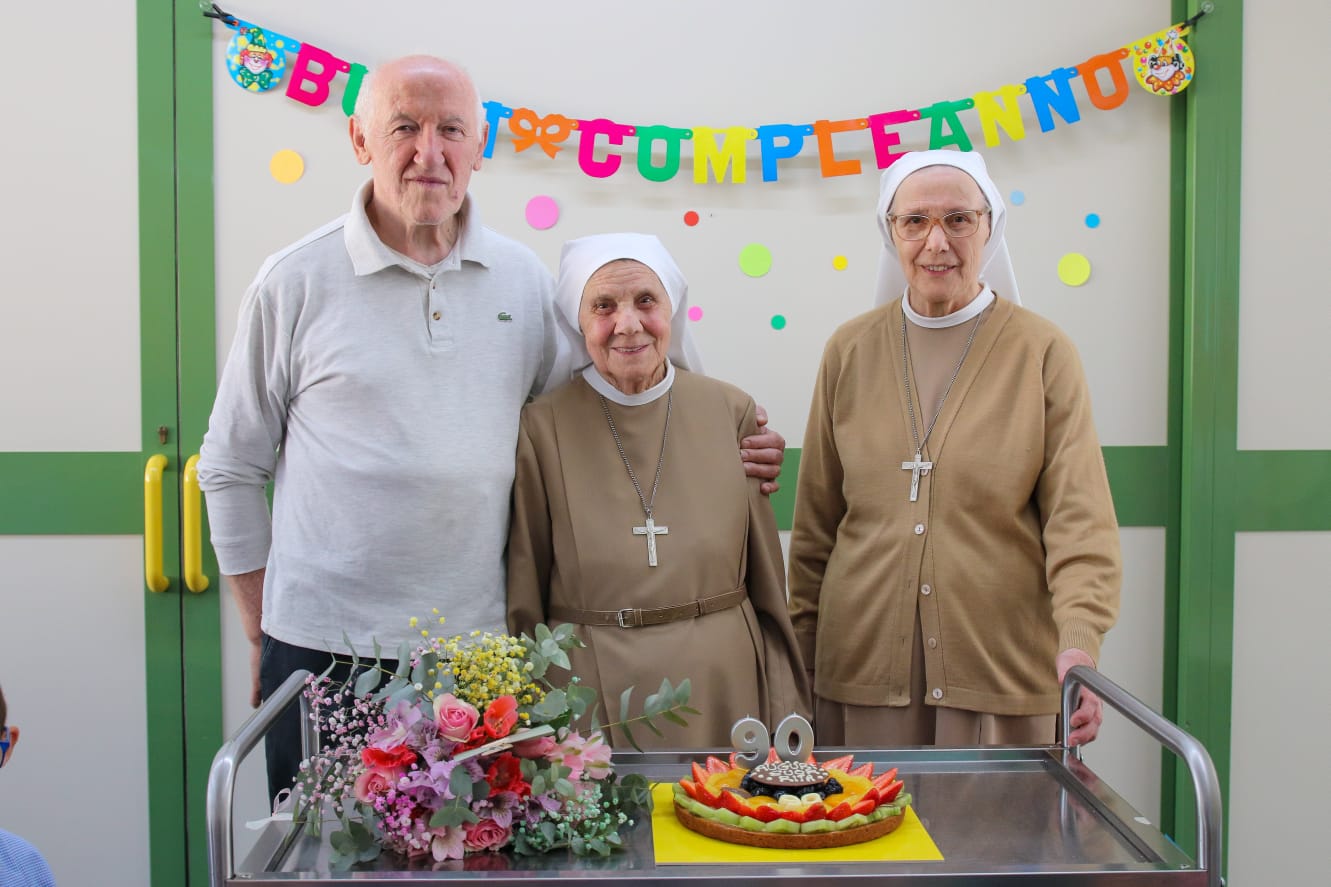 Piccole Figlie del Sacro Cuore di Ges&ugrave;